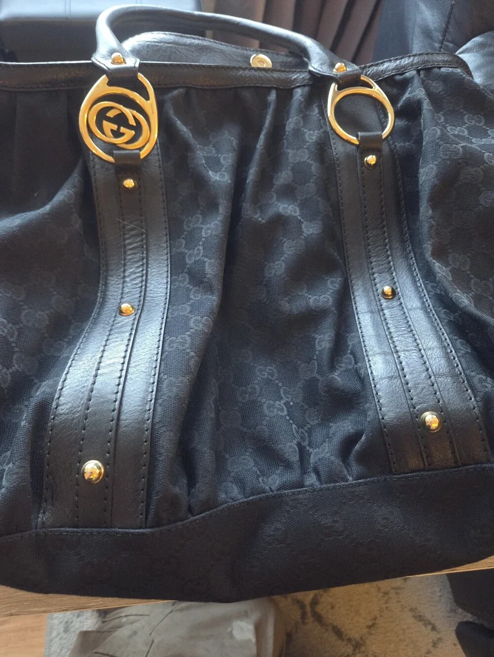 AUTHENTIC Gucci Interlocking G Pleated Tote Black GG Canvas 223954